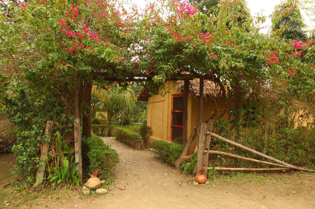 Forest Hideaway Resort Pvt Ltd Bardiya ภายนอก รูปภาพ